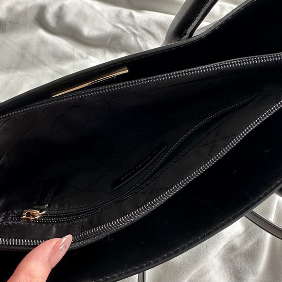 Michael Kors Medium Black Leather Satchel Handbag With Shoulder Strap - Picture 9 of 10